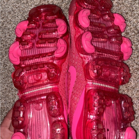 Nike Air Vapormaxes flynit 3 Triple Pink womens size 8.5 fits like 9 - Picture 2 of 6